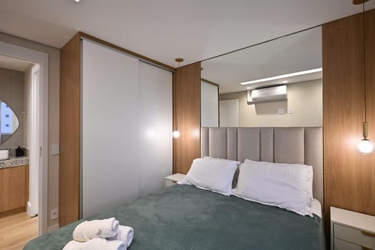 Quarto 2 de apartamento para alugar com 1 quarto, 40m² em Cidade Jardim, São Paulo