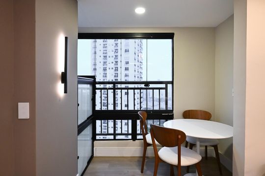 Varanda de apartamento para alugar com 1 quarto, 40m² em Cidade Jardim, São Paulo