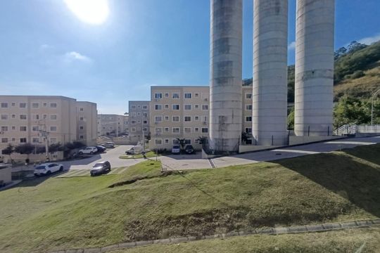 Quarto 2-vista de apartamento para alugar com 2 quartos, 43m² em Jardim Alvorada, Nova Iguaçu