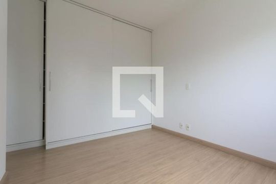 Quarto de apartamento para alugar com 2 quartos, 68m² em Água Branca, São Paulo