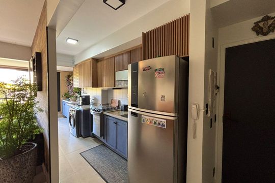 Cozinha  de apartamento à venda com 2 quartos, 83m² em Alphaville Empresarial, Barueri