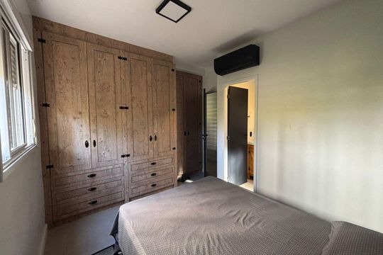 Suíte  de apartamento à venda com 2 quartos, 83m² em Alphaville Empresarial, Barueri