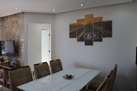 Sala de apartamento à venda com 2 quartos, 66m² em Jardim Barueri, Barueri