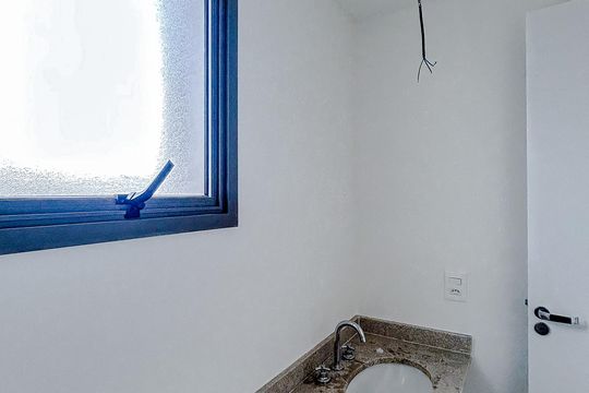 Banheiro de kitnet/studio para alugar com 1 quarto, 27m² em Vila Matilde, São Paulo