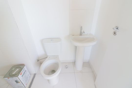 Banheiro de apartamento para alugar com 2 quartos, 36m² em Jaguaribe, Osasco