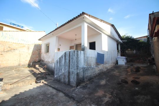 Quintal de casa à venda com 2 quartos, 360m² em Pindorama, Belo Horizonte