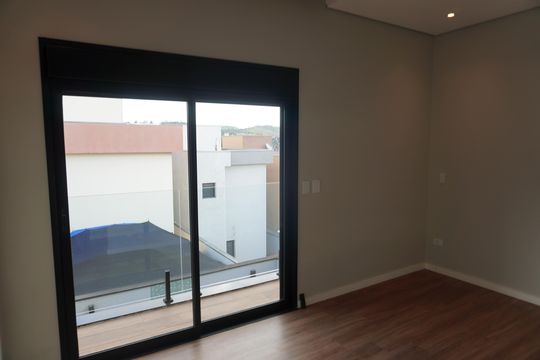 Suíte de casa de condomínio à venda com 2 quartos, 134m² em Alphaville, Santana de Parnaíba
