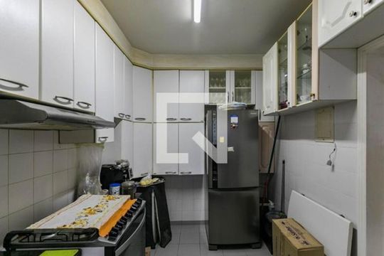 Cozinha de apartamento para alugar com 3 quartos, 92m² em Parque Santana, Mogi das Cruzes