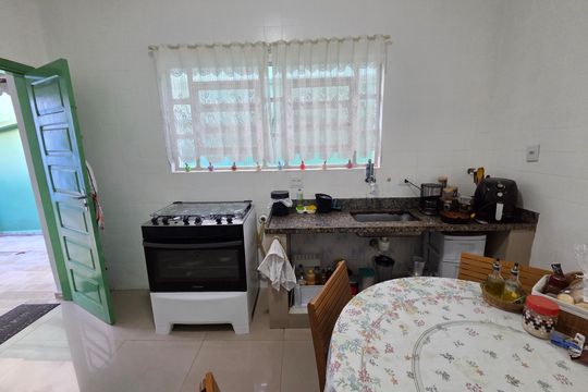 Cozinha de casa para alugar com 4 quartos, 133m² em Canto do Forte, Praia Grande