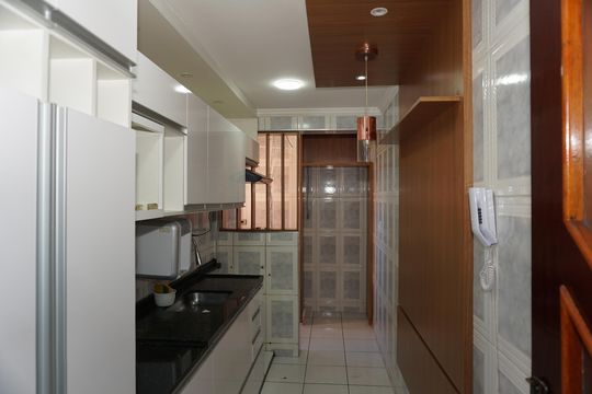 Cozinha de apartamento para alugar com 2 quartos, 45m² em Parque Pirajussara, Embu das Artes
