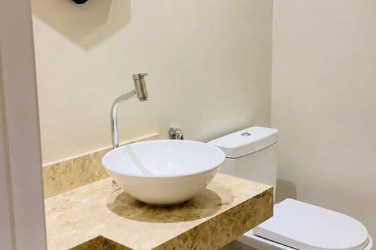 Banheiro de apartamento para alugar com 2 quartos, 88m² em Setor Marista, Goiânia