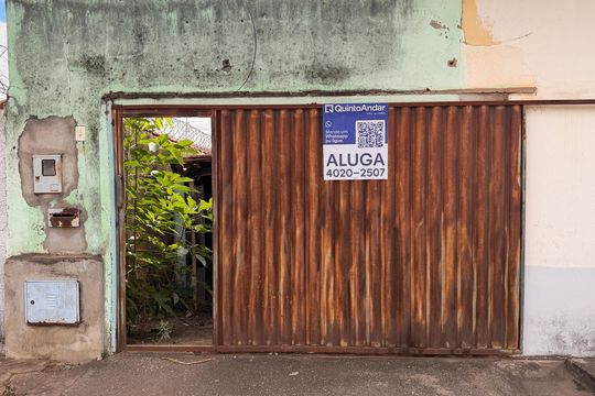 Fachada de casa para alugar com 2 quartos, 150m² em Setor Papillon Park, Aparecida de Goiânia