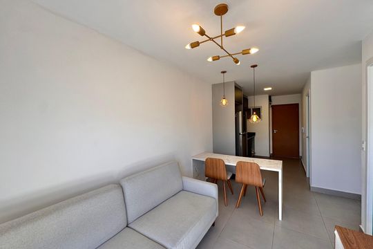 Sala de apartamento para alugar com 2 quartos, 60m² em Recreio dos Bandeirantes, Rio de Janeiro
