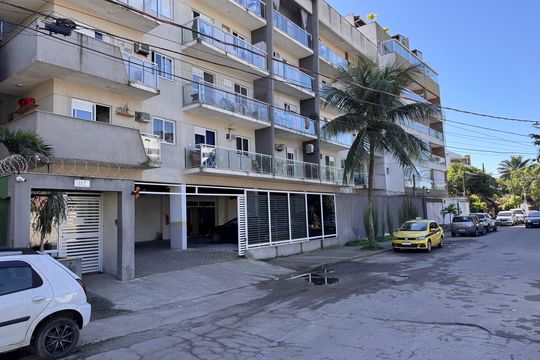 Fachada de apartamento para alugar com 2 quartos, 60m² em Recreio dos Bandeirantes, Rio de Janeiro