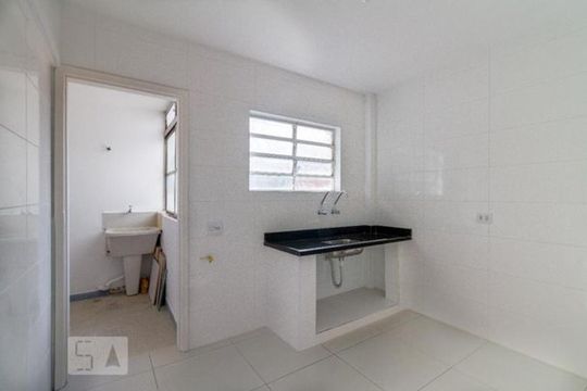 Cozinha de apartamento à venda com 2 quartos, 51m² em Vila Ester, São Paulo