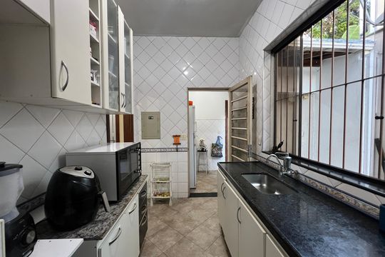 Cozinha de casa à venda com 3 quartos, 210m² em Castelo, Belo Horizonte