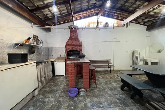 Quintal de casa à venda com 3 quartos, 210m² em Castelo, Belo Horizonte