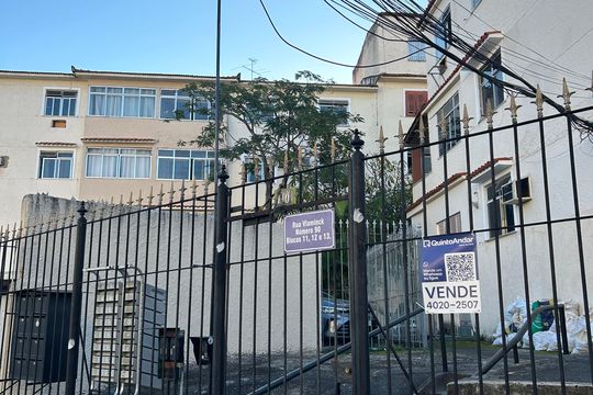 Fachada de apartamento à venda com 2 quartos, 78m² em Del Castilho, Rio de Janeiro