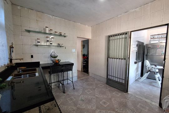 Cozinha de casa para alugar com 2 quartos, 65m² em Santa Cruz da Serra, Duque de Caxias
