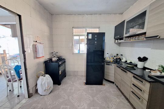 Cozinha de casa para alugar com 2 quartos, 65m² em Santa Cruz da Serra, Duque de Caxias
