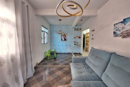 Sala de casa para alugar com 2 quartos, 65m² em Santa Cruz da Serra, Duque de Caxias