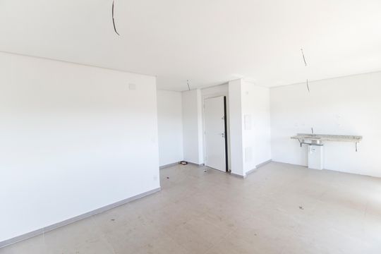 Sala  de apartamento à venda com 1 quarto, 46m² em Empresarial 18 do Forte, Barueri