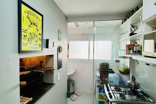 Cozinha de apartamento para alugar com 2 quartos, 68m² em Petrópolis, Porto Alegre