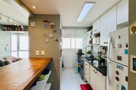 Cozinha de apartamento à venda com 2 quartos, 68m² em Petrópolis, Porto Alegre