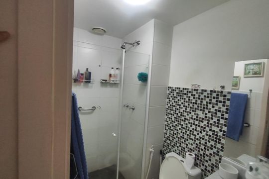 Banheiro social de apartamento à venda com 2 quartos, 71m² em Jacarepaguá, Rio de Janeiro