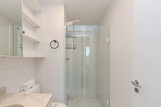 Banheiro de kitnet/studio à venda com 1 quarto, 25m² em Brooklin, São Paulo