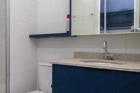 Banheiro de kitnet/studio para alugar com 1 quarto, 27m² em Brooklin, São Paulo