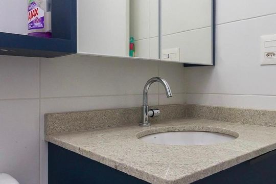 Banheiro de kitnet/studio para alugar com 1 quarto, 27m² em Brooklin, São Paulo