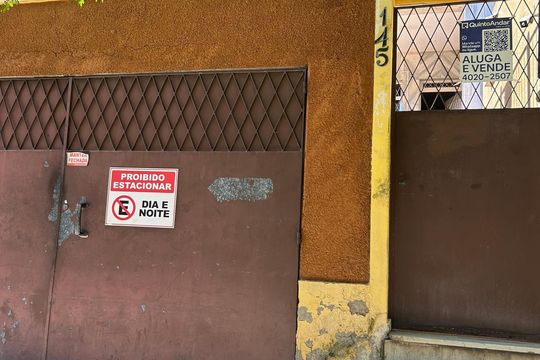 Fachada de casa de condomínio à venda com 2 quartos, 110m² em Inhaúma, Rio de Janeiro