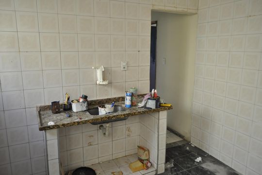 Cozinha de casa de condomínio à venda com 2 quartos, 110m² em Inhaúma, Rio de Janeiro