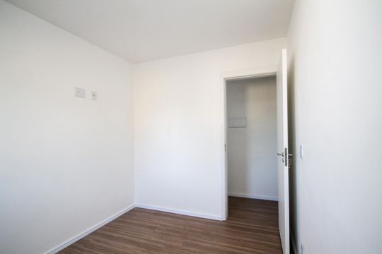 Quarto 2 de apartamento para alugar com 2 quartos, 43m² em Jardim Pioneira, Cotia