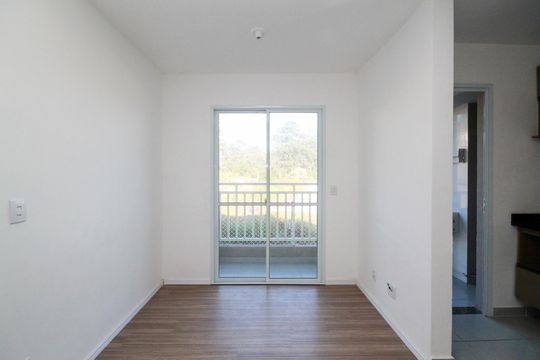 Sala de apartamento para alugar com 2 quartos, 43m² em Jardim Pioneira, Cotia