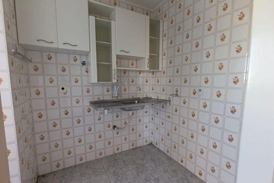 Cozinha de apartamento à venda com 1 quarto, 85m² em Sarandi, Porto Alegre