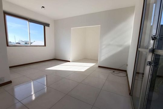 Cobertura de apartamento à venda com 1 quarto, 85m² em Sarandi, Porto Alegre