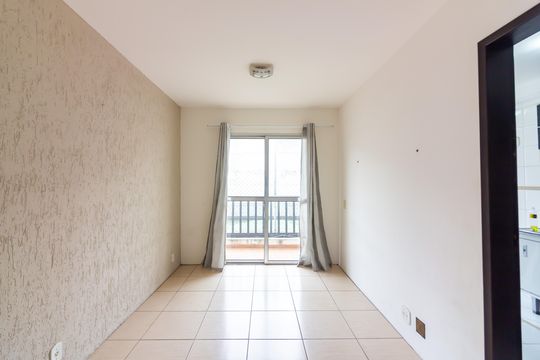Apartamento para alugar com 2 quartos, 58m² em Helena Maria, Osasco