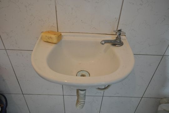 Banheiro do Salão de casa para alugar com 1 quarto, 450m² em Tremembé, São Paulo