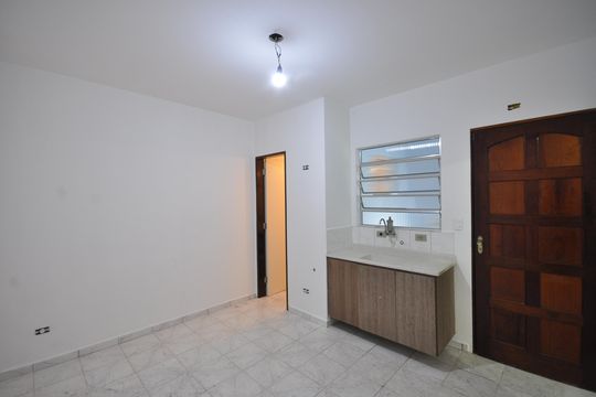 Sala - Cozinha de casa para alugar com 1 quarto, 450m² em Tremembé, São Paulo