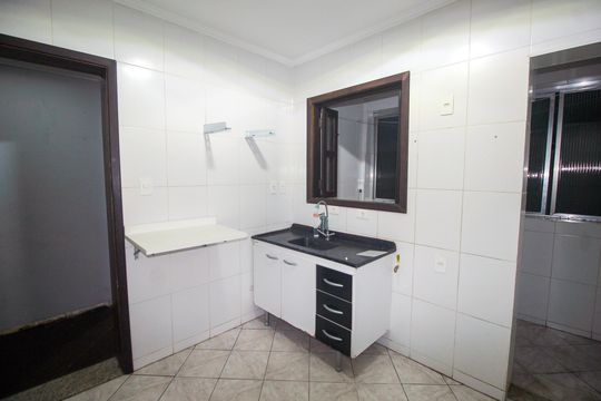 Cozinha de apartamento para alugar com 2 quartos, 60m² em Baeta Neves, São Bernardo do Campo
