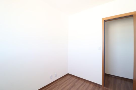 Quarto 1 de apartamento para alugar com 2 quartos, 45m² em Jardim Inconfidencia, Uberlândia