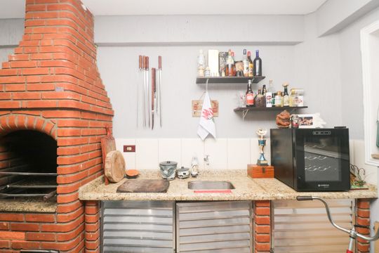 Churrasqueira de casa para alugar com 3 quartos, 195m² em Parque Erasmo Assunção, Santo André