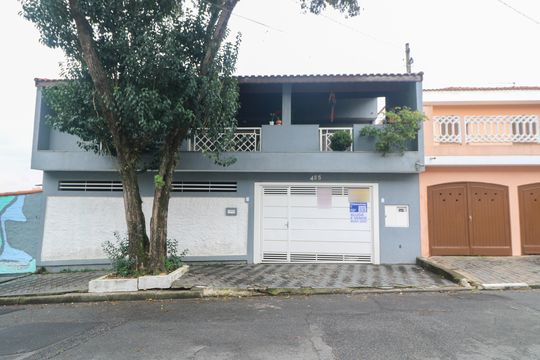 Fachada de casa para alugar com 3 quartos, 195m² em Parque Erasmo Assunção, Santo André