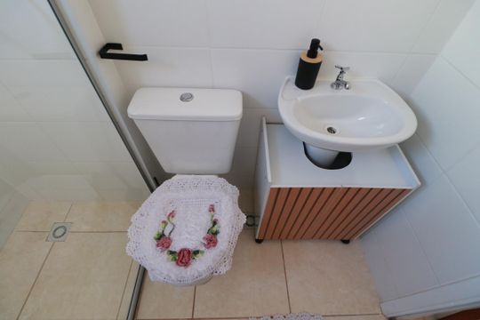 Banheiro  de apartamento para alugar com 2 quartos, 42m² em Planalto Verde, Ribeirão Preto