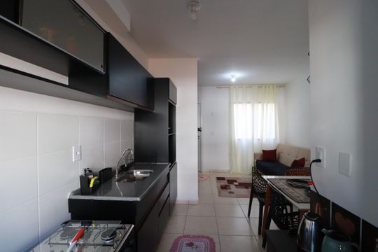 Cozinha  de apartamento para alugar com 2 quartos, 42m² em Planalto Verde, Ribeirão Preto