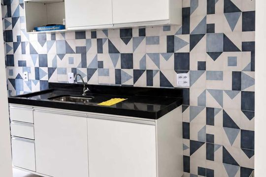 Cozinha de apartamento para alugar com 1 quarto, 46m² em Piatã, Salvador