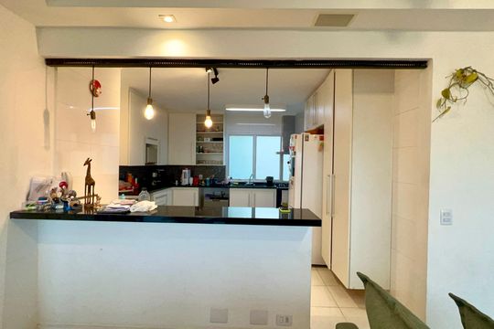 Cozinha de apartamento à venda com 3 quartos, 118m² em Sumarezinho, São Paulo