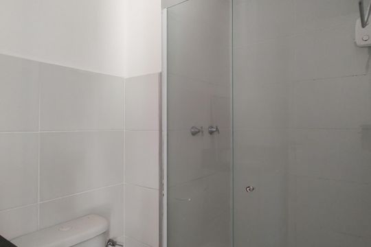 Banheiro Social de apartamento à venda com 2 quartos, 50m² em Jacarepaguá, Rio de Janeiro